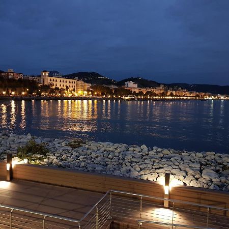 Il Rubino Holiday House 萨莱诺 外观 照片